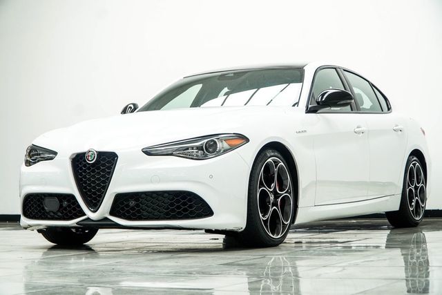 2023 Alfa Romeo Giulia Veloce RWD - 23070113 - 8