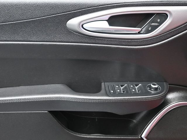 2023 Alfa Romeo Giulia Veloce RWD - 22991002 - 12