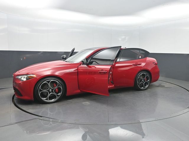 2023 Alfa Romeo Giulia Veloce RWD - 22991002 - 35