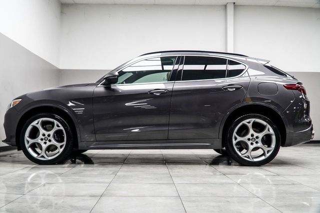 2023 Alfa Romeo Stelvio  - 22999544 - 9