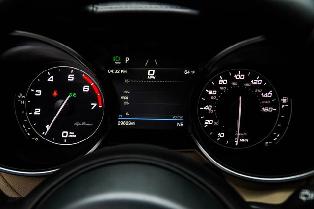 2023 Alfa Romeo Stelvio  - 22999544 - 31