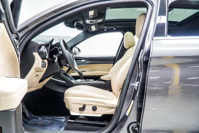 2023 Alfa Romeo Stelvio  - 22999544 - 37