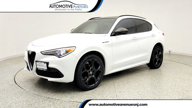 2023 Alfa Romeo Stelvio Estrema AWD w/ Active Assist Plus Package  - 23028070 - 0