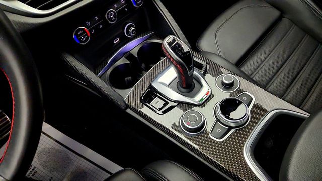 2023 Alfa Romeo Stelvio Estrema AWD w/ Active Assist Plus Package  - 23028070 - 16