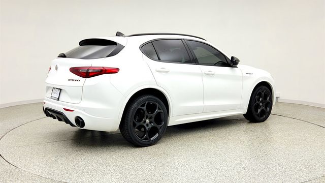 2023 Alfa Romeo Stelvio Estrema AWD w/ Active Assist Plus Package  - 23028070 - 4