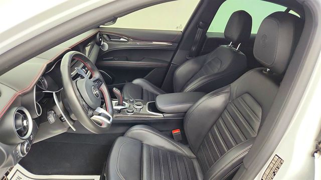 2023 Alfa Romeo Stelvio Estrema AWD w/ Estrema Package & Active Assist Plus Pkg - 23046049 - 20