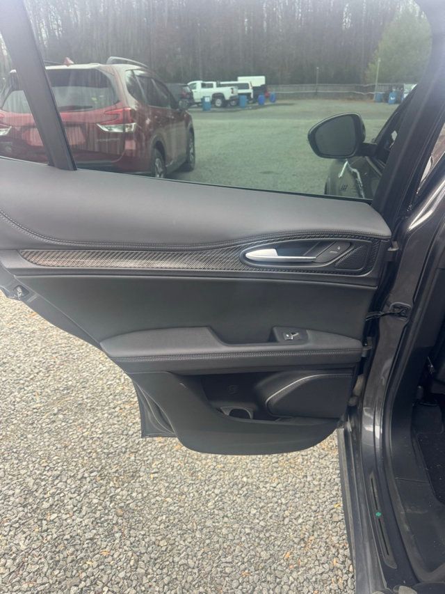 2023 Alfa Romeo Stelvio Quadrifoglio AWD - 22948721 - 14