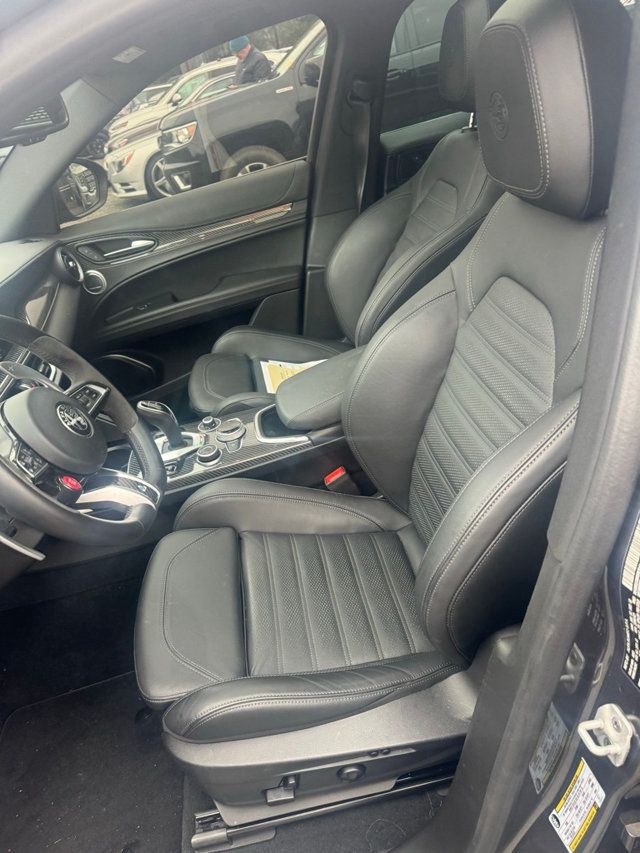 2023 Alfa Romeo Stelvio Quadrifoglio AWD - 22948721 - 19
