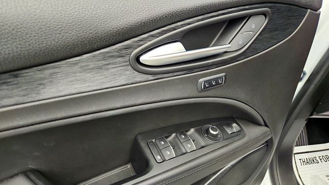 2023 Alfa Romeo Stelvio Sprint RWD w/ Red Leather Seats & Dual-Pane Sunroof - 23010701 - 10