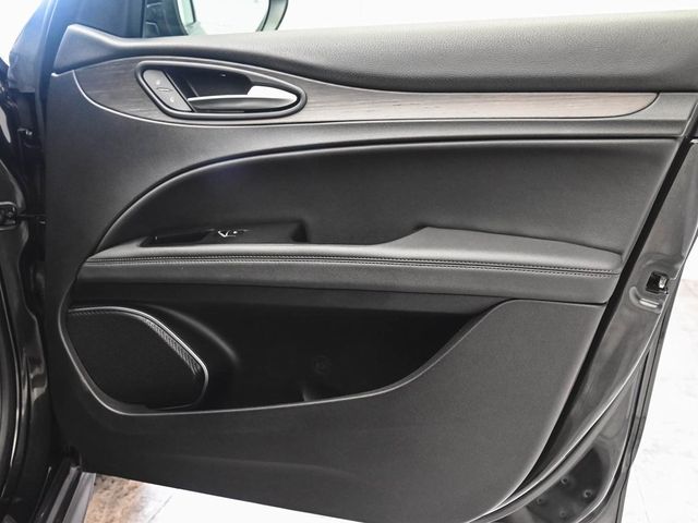 2023 Alfa Romeo Stelvio Ti - 22980479 - 9