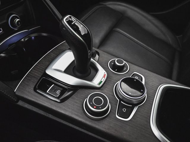 2023 Alfa Romeo Stelvio Ti - 22980479 - 25