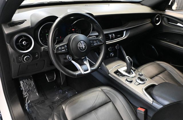 2023 Alfa Romeo Stelvio Ti AWD - 23071016 - 9