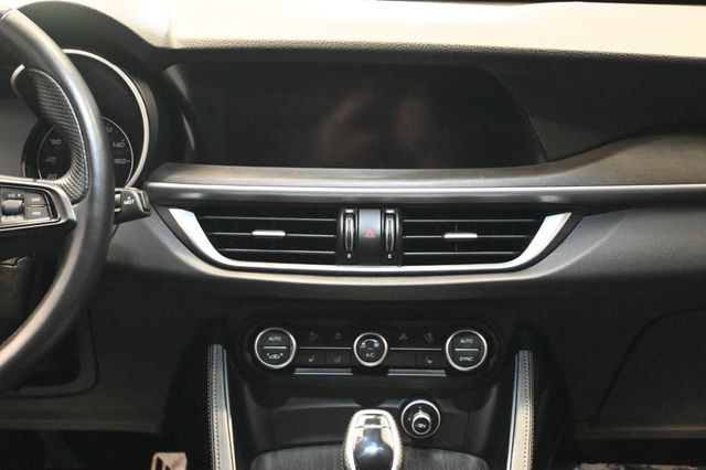 2023 Alfa Romeo Stelvio Ti AWD - 23071016 - 12