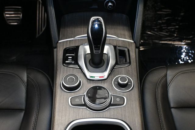 2023 Alfa Romeo Stelvio Ti AWD - 23071016 - 16