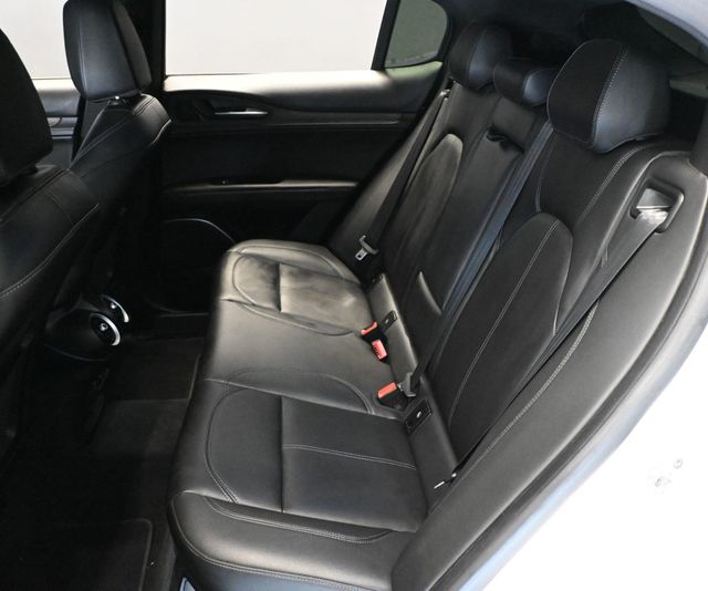 2023 Alfa Romeo Stelvio Ti AWD - 23071016 - 18