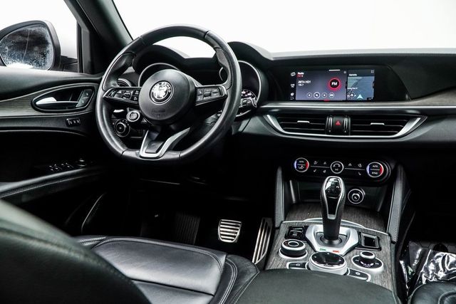 2023 Alfa Romeo Stelvio Ti AWD - 22958340 - 18