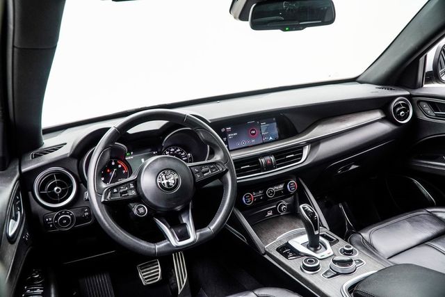 2023 Alfa Romeo Stelvio Ti AWD - 22958340 - 4