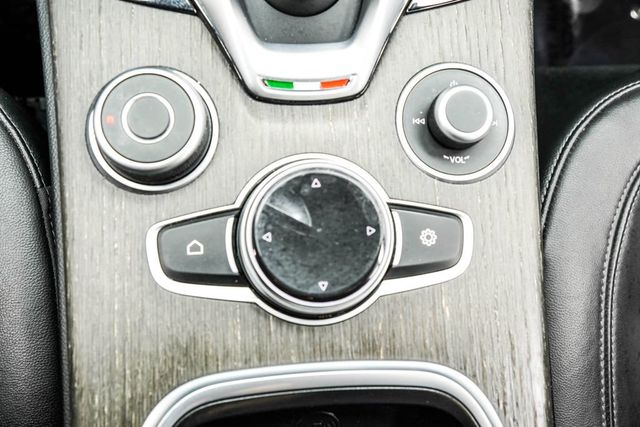 2023 Alfa Romeo Stelvio Ti AWD - 22996999 - 24