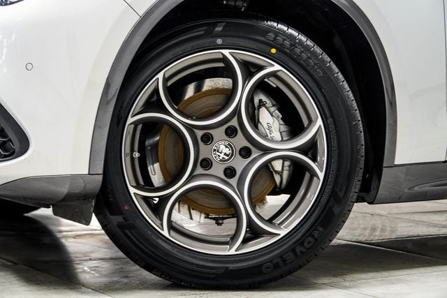 2023 Alfa Romeo Stelvio Ti AWD - 22952753 - 2