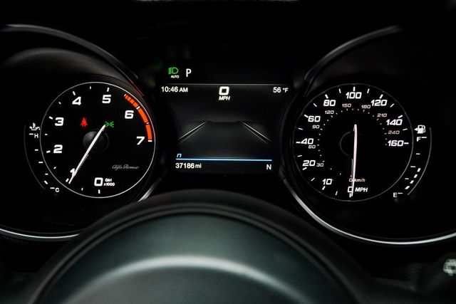 2023 Alfa Romeo Stelvio Ti AWD - 22952753 - 32