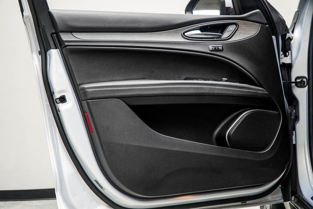 2023 Alfa Romeo Stelvio Ti AWD - 22952753 - 33