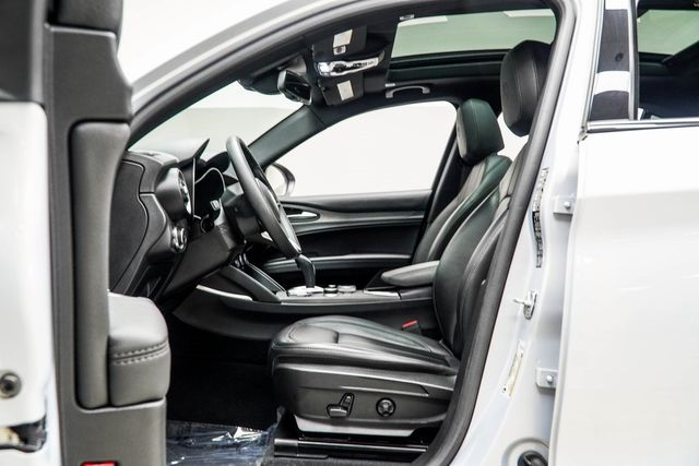 2023 Alfa Romeo Stelvio Ti AWD - 22952753 - 38