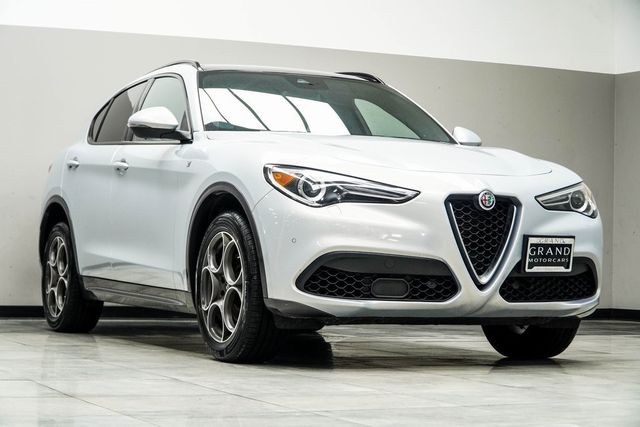 2023 Alfa Romeo Stelvio Ti AWD - 22952753 - 3
