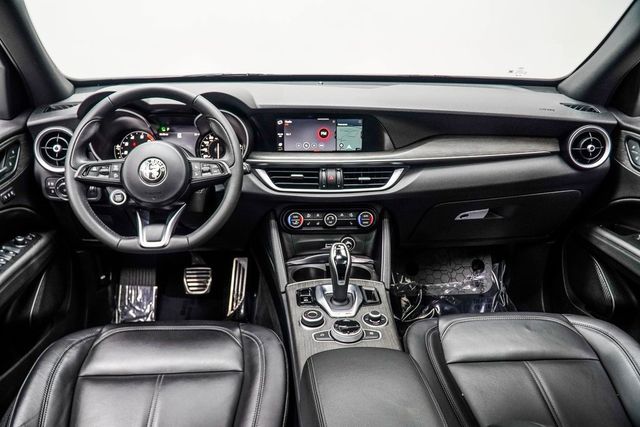 2023 Alfa Romeo Stelvio Ti AWD - 22952753 - 4
