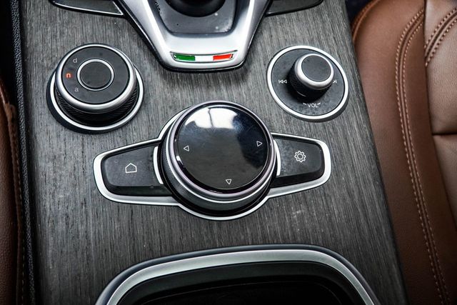 2023 Alfa Romeo Stelvio Ti AWD - 22997563 - 17