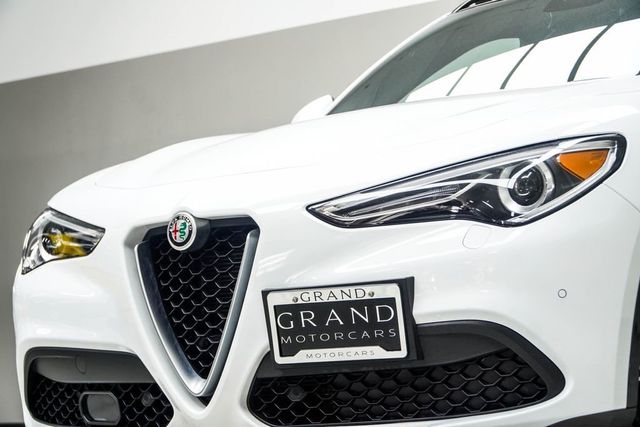 2023 Alfa Romeo Stelvio Ti AWD - 22997563 - 1