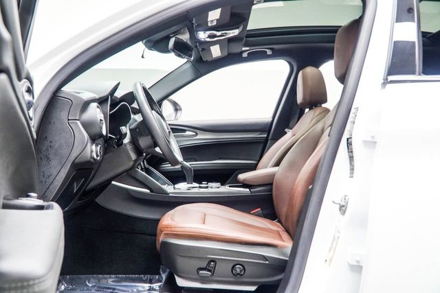 2023 Alfa Romeo Stelvio Ti AWD - 22997563 - 36