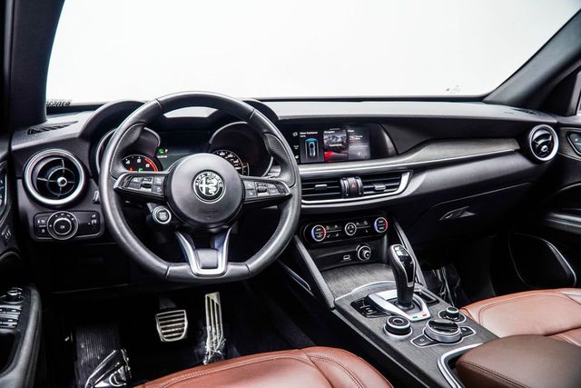 2023 Alfa Romeo Stelvio Ti AWD - 22997563 - 4