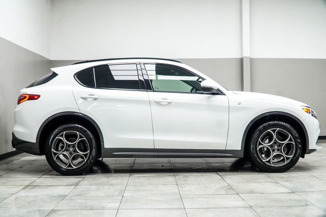 2023 Alfa Romeo Stelvio Ti AWD - 22997563 - 5