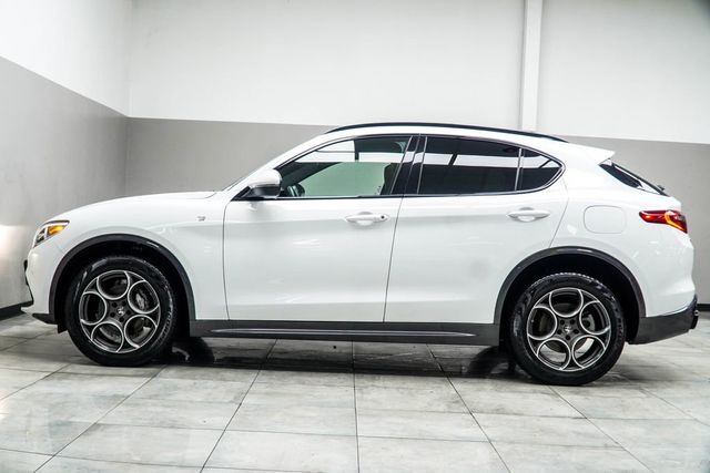 2023 Alfa Romeo Stelvio Ti AWD - 22997563 - 8