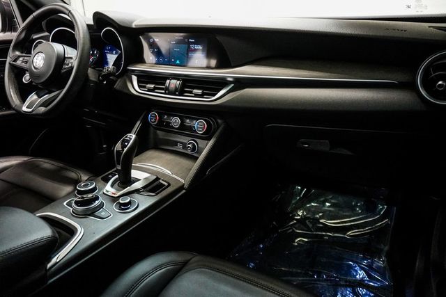 2023 Alfa Romeo Stelvio Ti AWD - 23072475 - 10