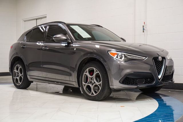 2023 Alfa Romeo Stelvio Ti AWD - 23072475 - 4