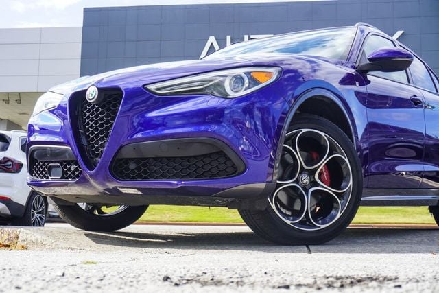 2023 Alfa Romeo Stelvio Ti AWD - 23075622 - 1