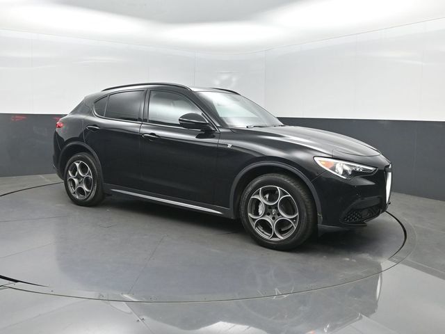 2023 Alfa Romeo Stelvio Ti AWD - 23007615 - 33