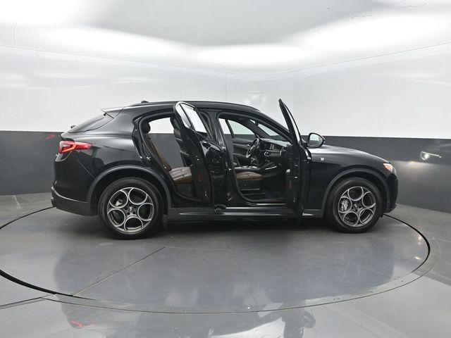 2023 Alfa Romeo Stelvio Ti AWD - 23007615 - 36