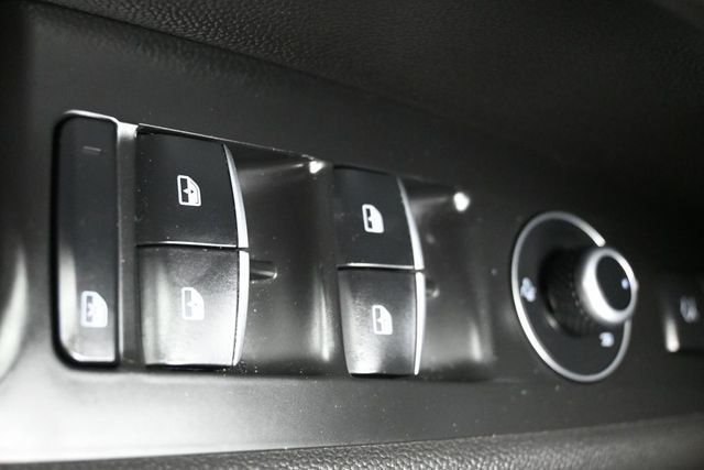 2023 Alfa Romeo Stelvio Ti AWD - 23013904 - 29