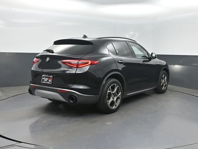 2023 Alfa Romeo Stelvio Ti AWD - 23013904 - 31
