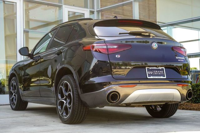 2023 Alfa Romeo Stelvio Ti AWD - 22999501 - 9