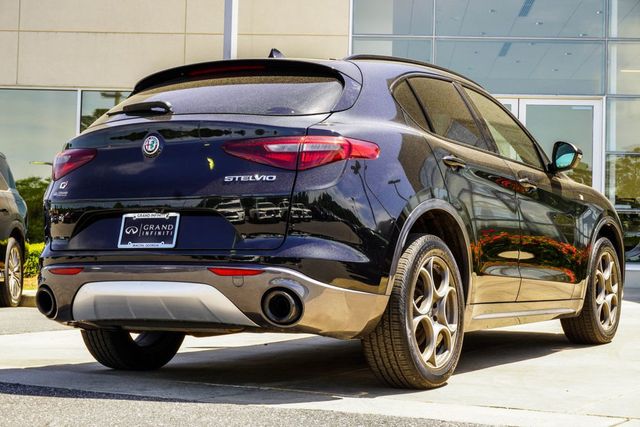 2023 Alfa Romeo Stelvio Ti AWD - 23006327 - 11