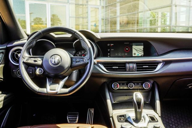 2023 Alfa Romeo Stelvio Ti AWD - 23006327 - 16