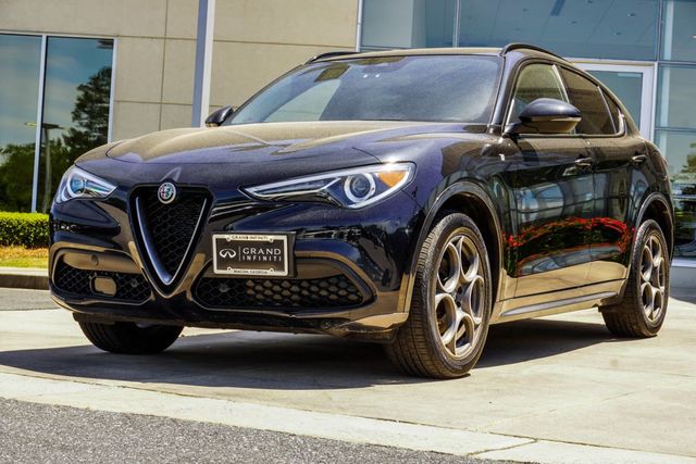2023 Alfa Romeo Stelvio Ti AWD - 23006327 - 7