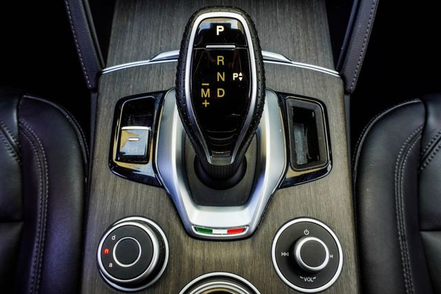2023 Alfa Romeo Stelvio Ti AWD - 23006336 - 21