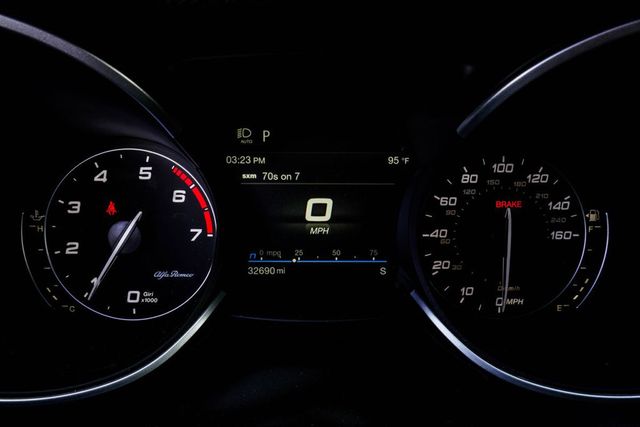 2023 Alfa Romeo Stelvio Ti AWD - 23006336 - 26