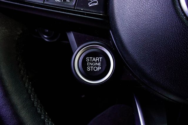 2023 Alfa Romeo Stelvio Ti AWD - 23006336 - 29