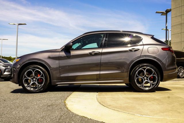 2023 Alfa Romeo Stelvio Ti AWD - 23006336 - 8