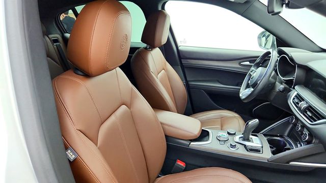 2023 Alfa Romeo Stelvio Ti AWD - 23057830 - 22